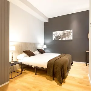  Daire Rent Rambla Catalunya