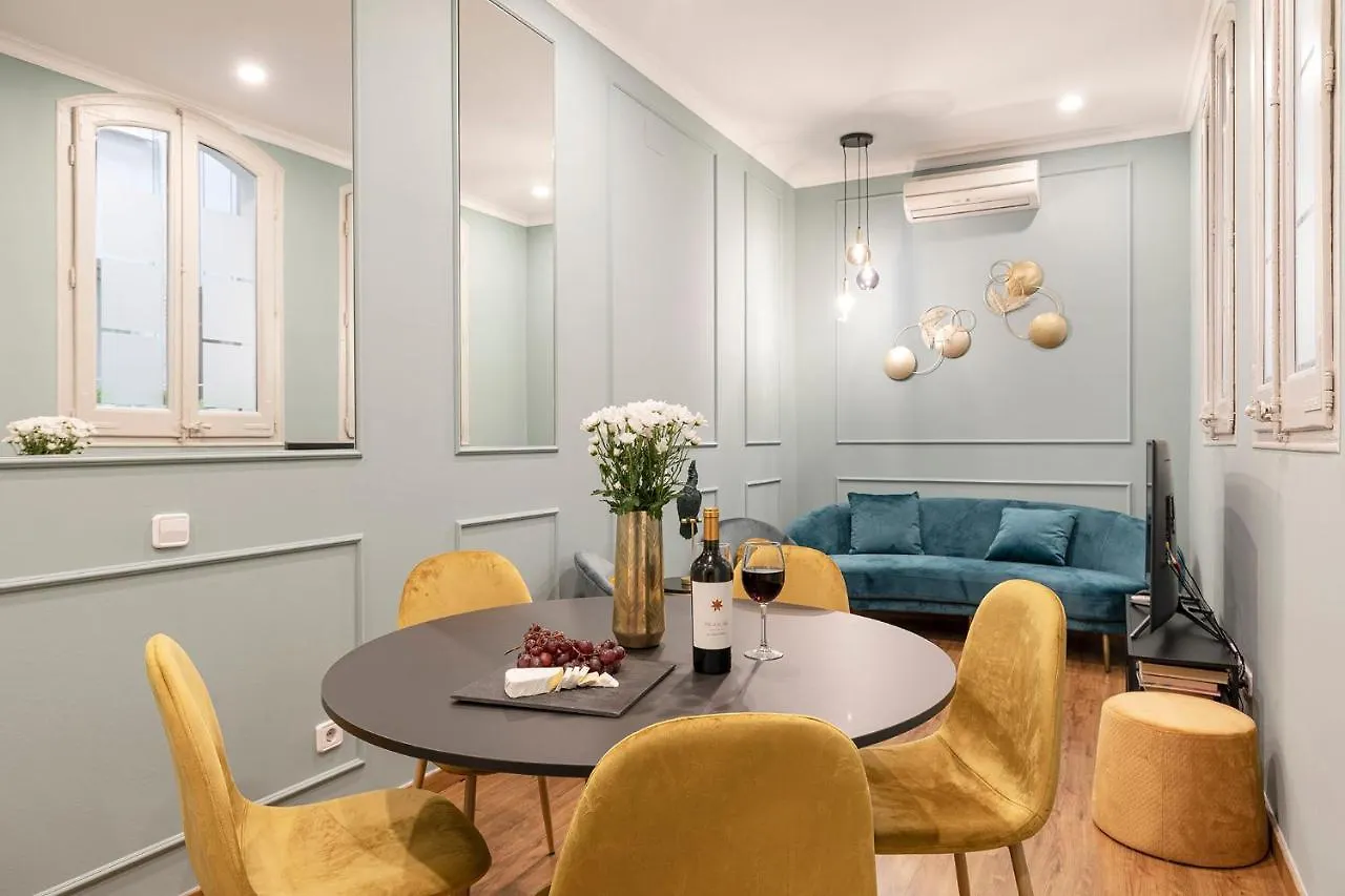 Central Suites Barcelona 0*,